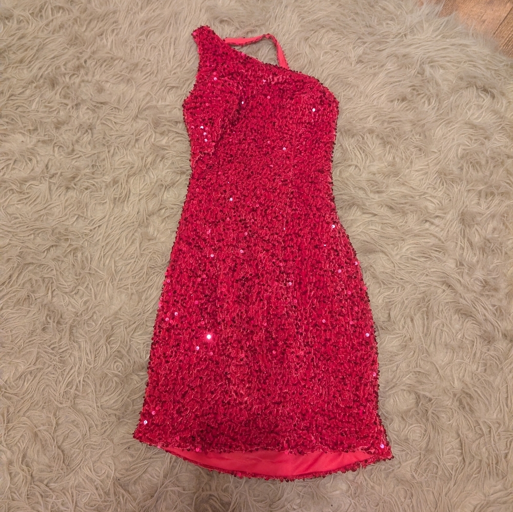 Laveir One Shoulder Red Sequin Dress